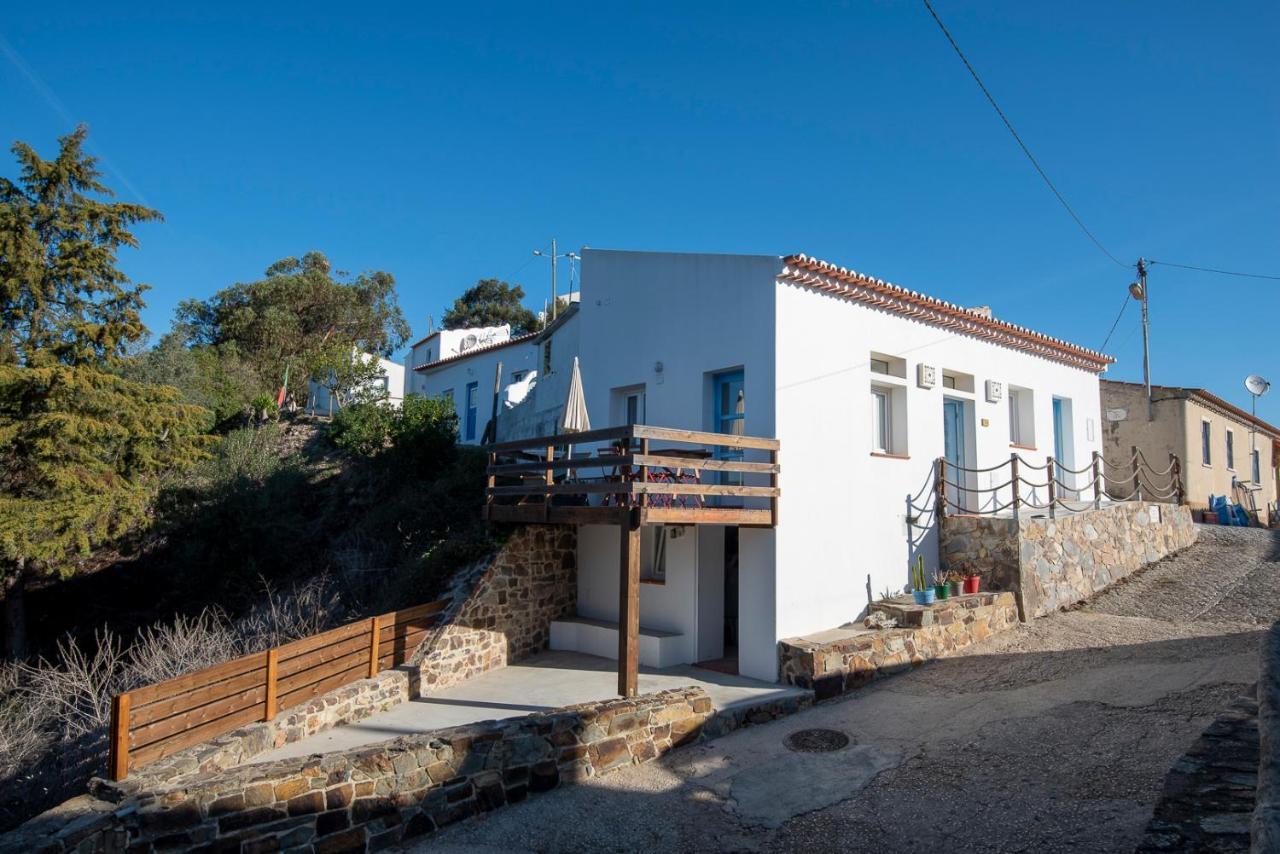 Valley House Aljezur Old Town Екстер'єр фото