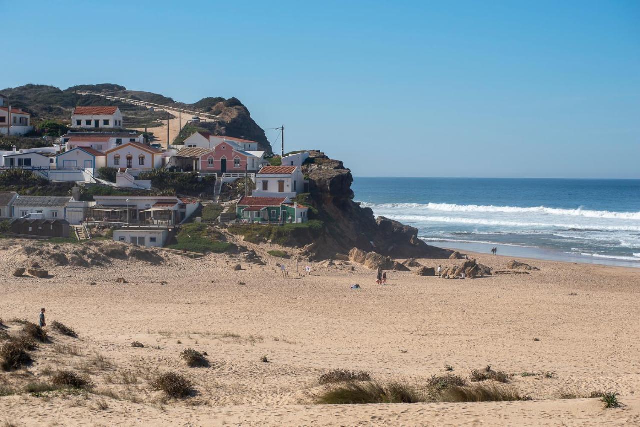 Valley House Aljezur Old Town Екстер'єр фото